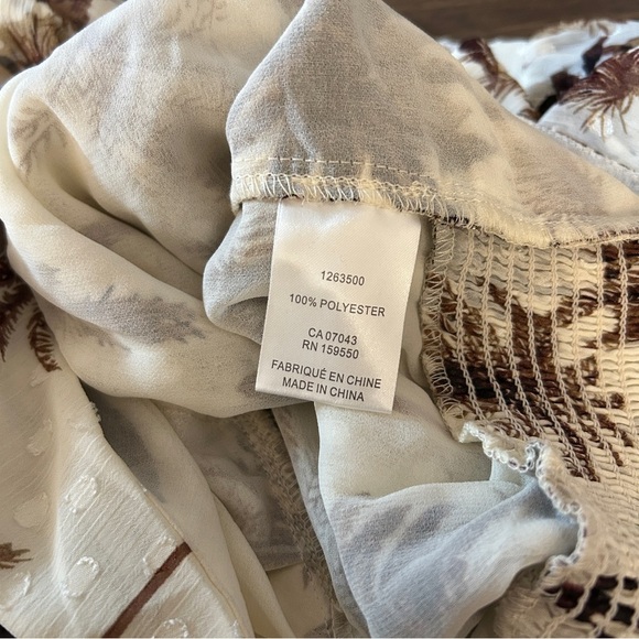 Joie Ivory and Chocolate Palm Print Blouse S - Picture 6 of 10